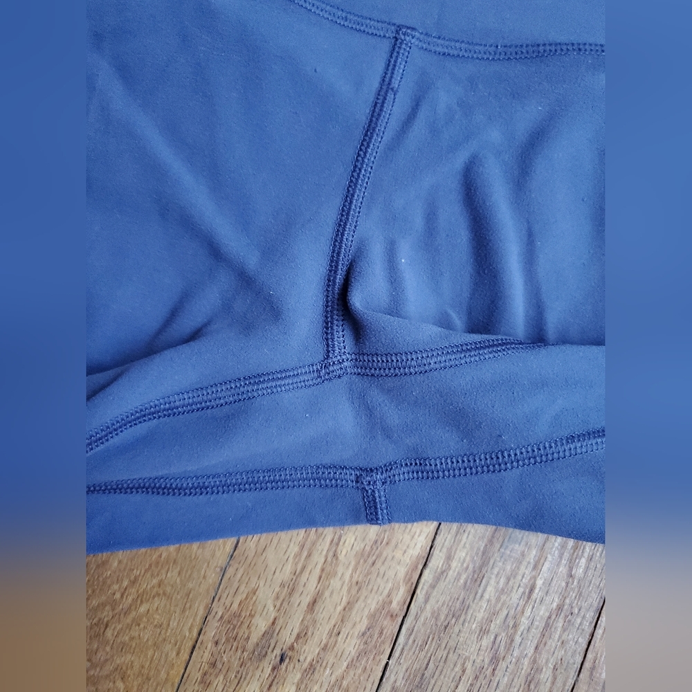 CLOSING JUNE 11!! RARE GREYVY Lululemon Align Crop - Picture 6 of 10